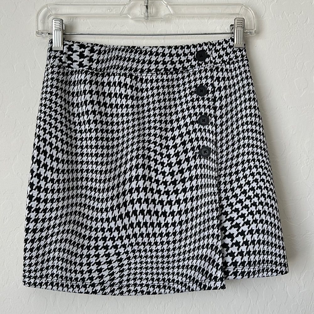 Juniors Button Embellishment Mini Skirt